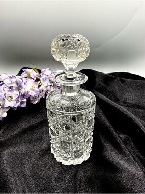 Vintage Cut Glass Crystal Decanter Bottle w Stopper